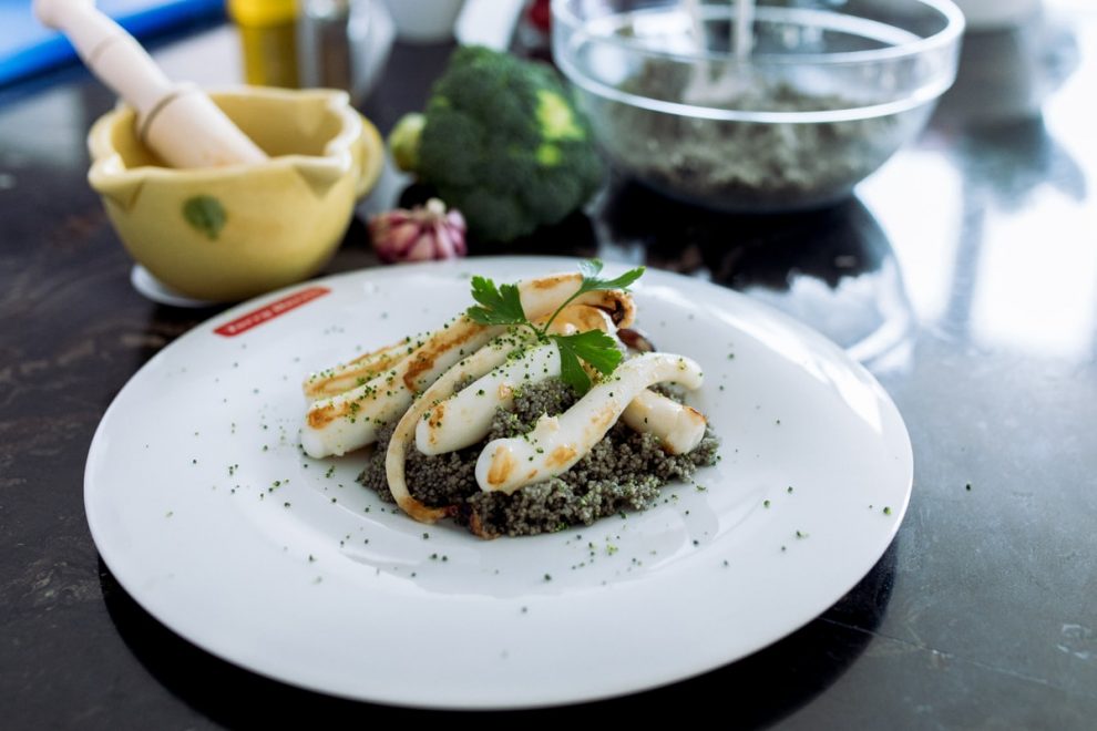 Sepia Torry Harris con Falso Caviar Tinta