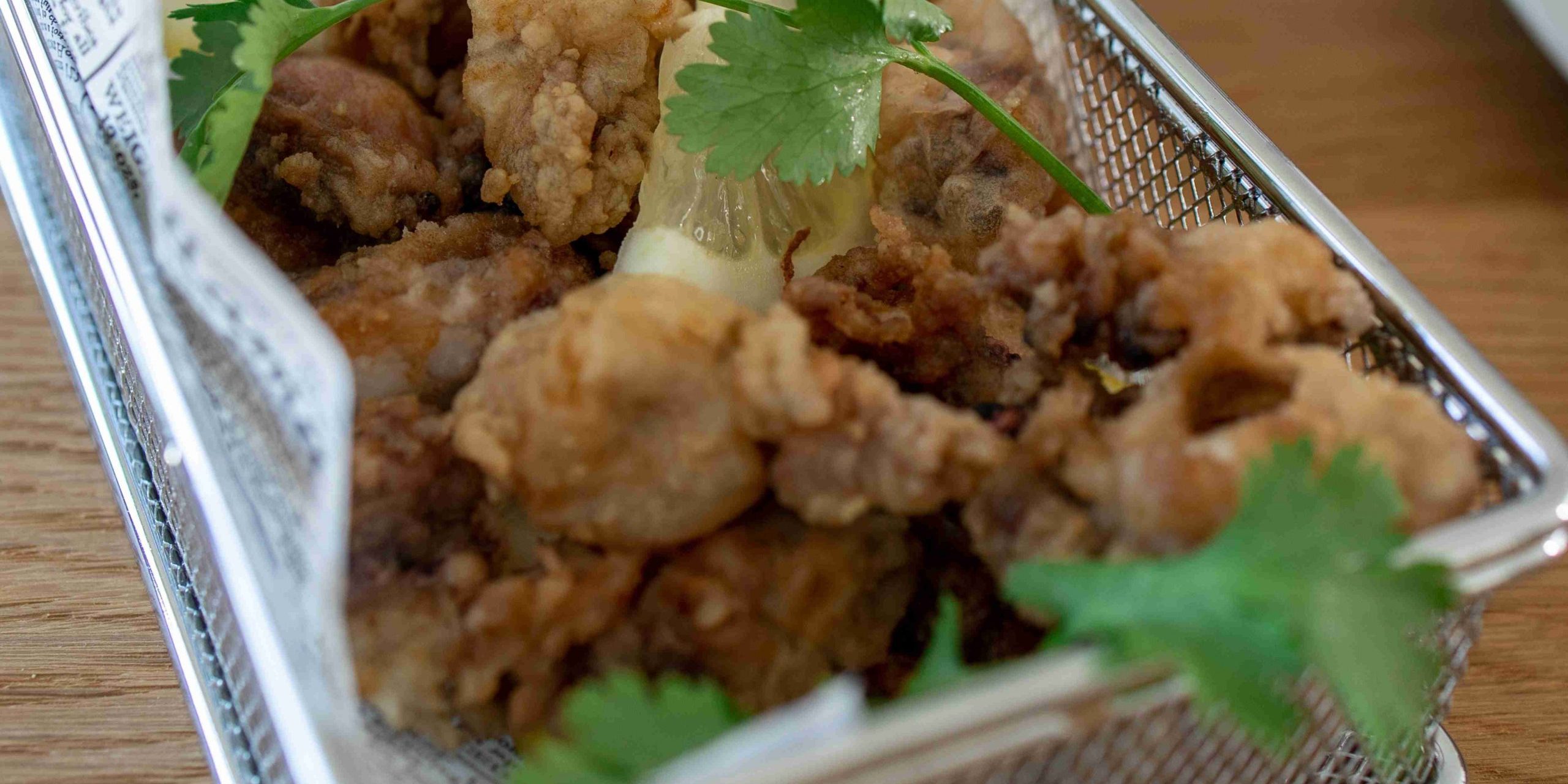 tapa de puntilla de calamar rebozada